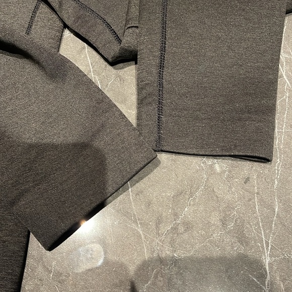 New balance sweater, small, dark charcoal grey colour, great condition - Picture 5 of 8